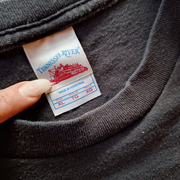 Sturgis vintage Y2K motorcycle rally graphic print flaming skulls back and front - Picture 4 of 5